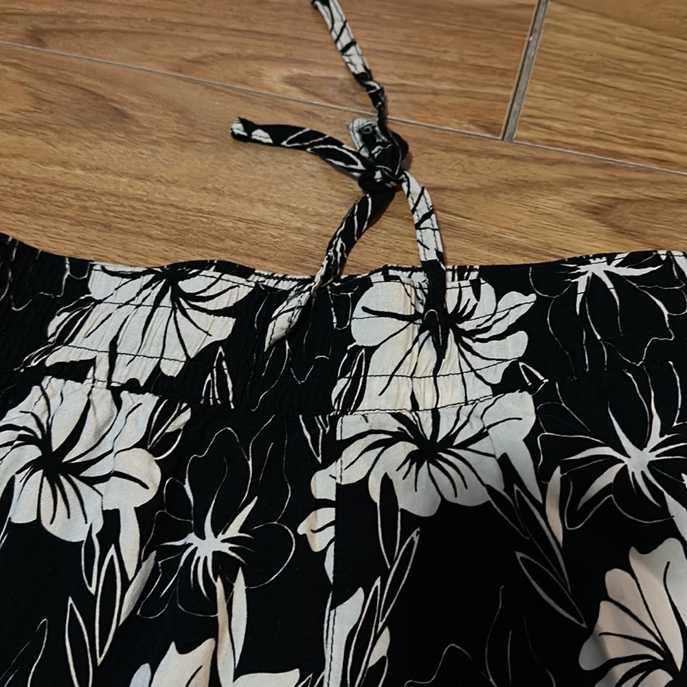 O’Neill Capris - Picture 4 of 7